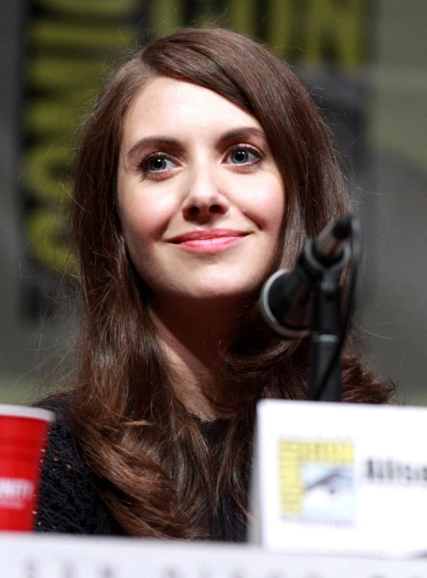 <strong>Alison Brie</strong>. Bild av Gage Skidmore.